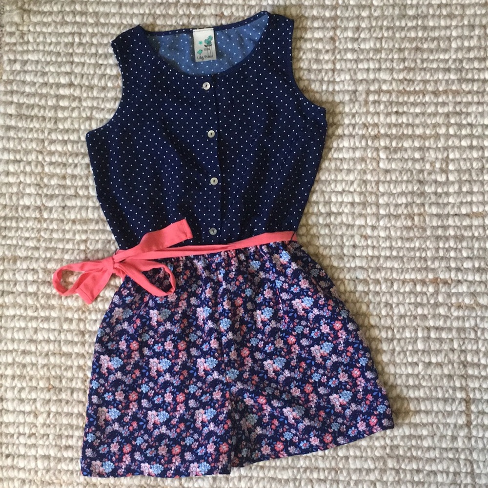 Adorable romper 🌺🌷